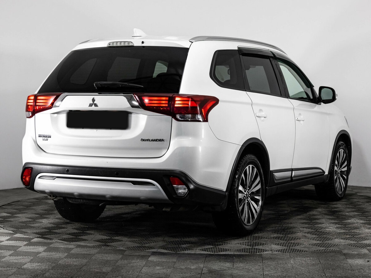 Mitsubishi Outlander 2019 года с пробегом. Фото: #3