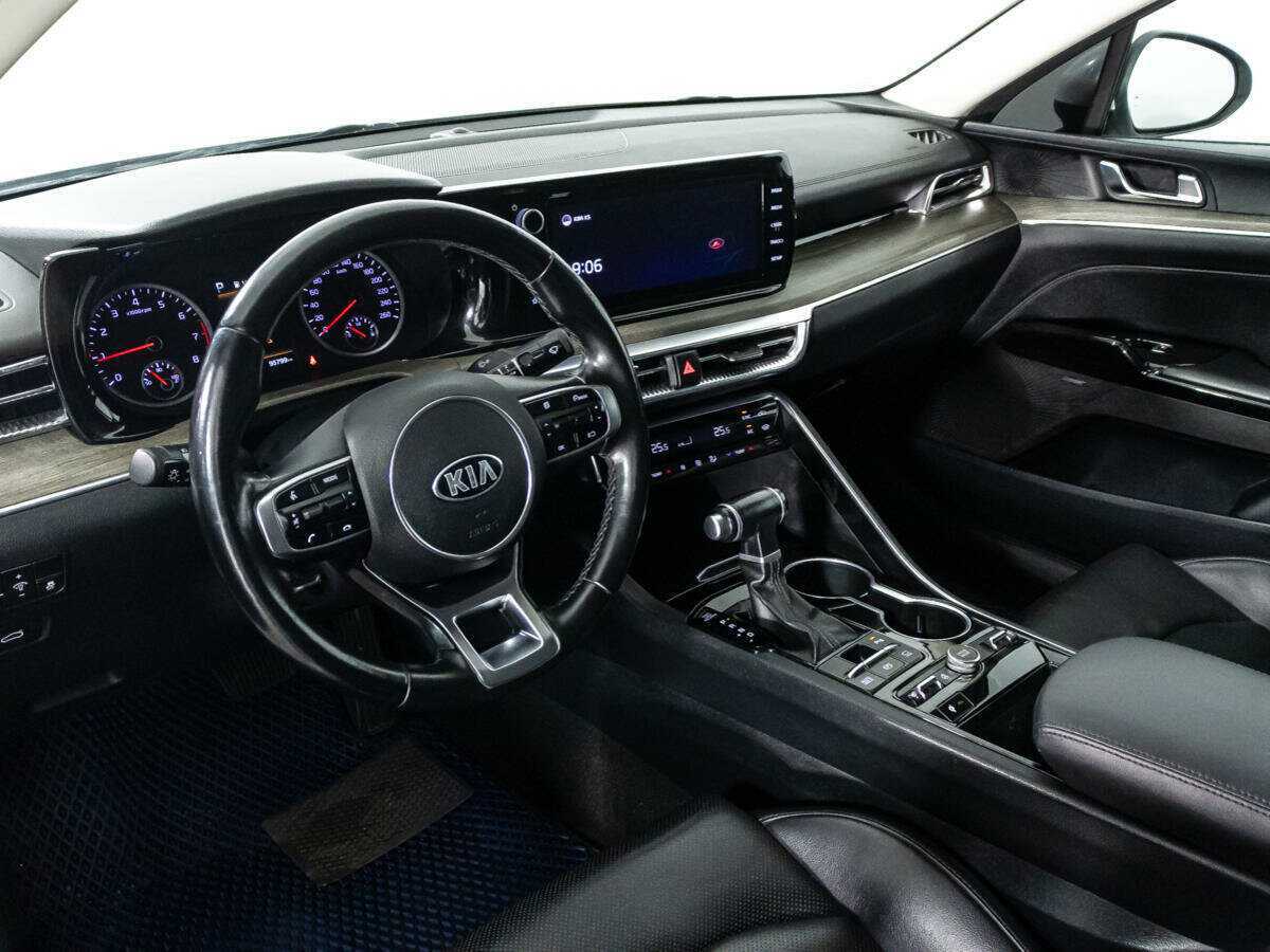 Kia K5 2021 года с пробегом. Фото: #10