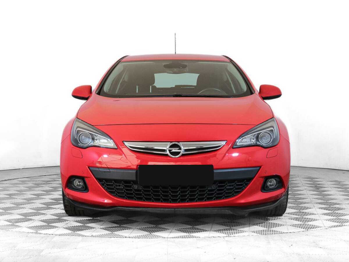 Opel Astra 2012 года с пробегом. Посмотреть фото