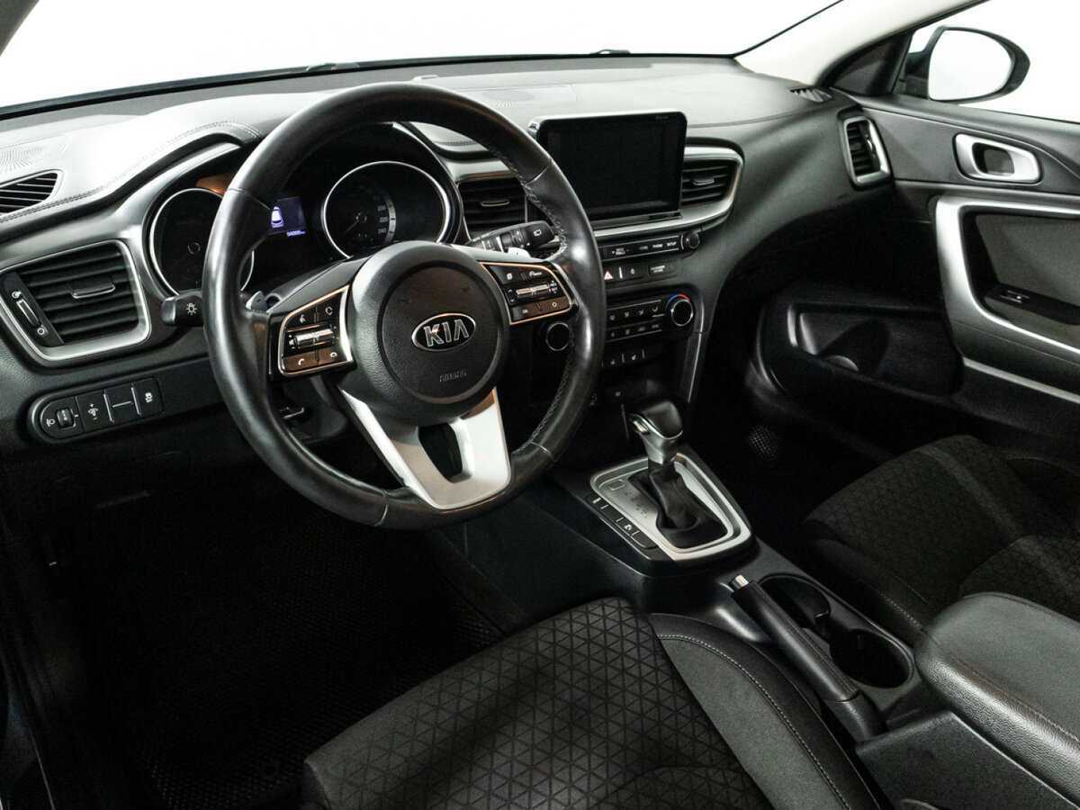Kia Ceed 2020 года с пробегом. Фото: #10