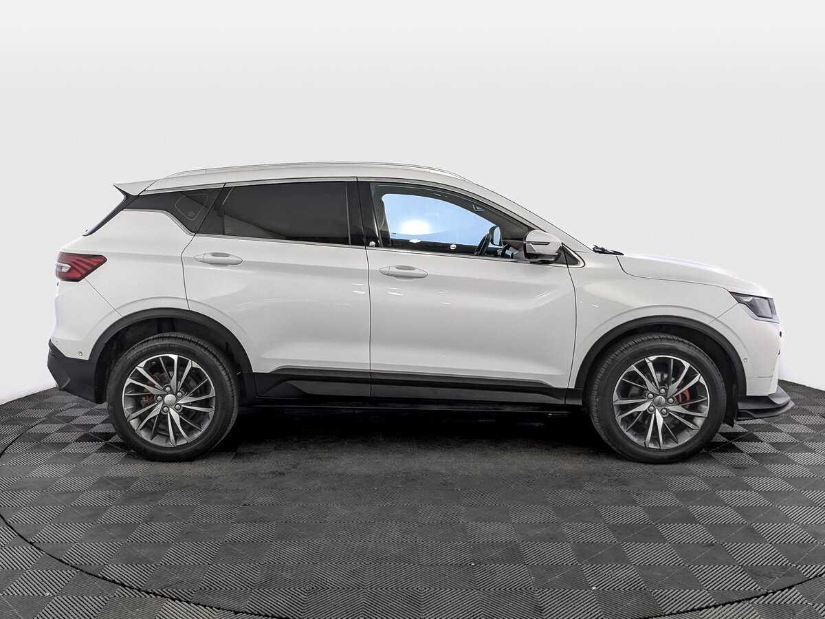 Geely Coolray 2021 года с пробегом. Фото: #3