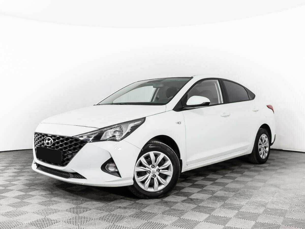 Hyundai Solaris 2020 года с пробегом. Посмотреть фото