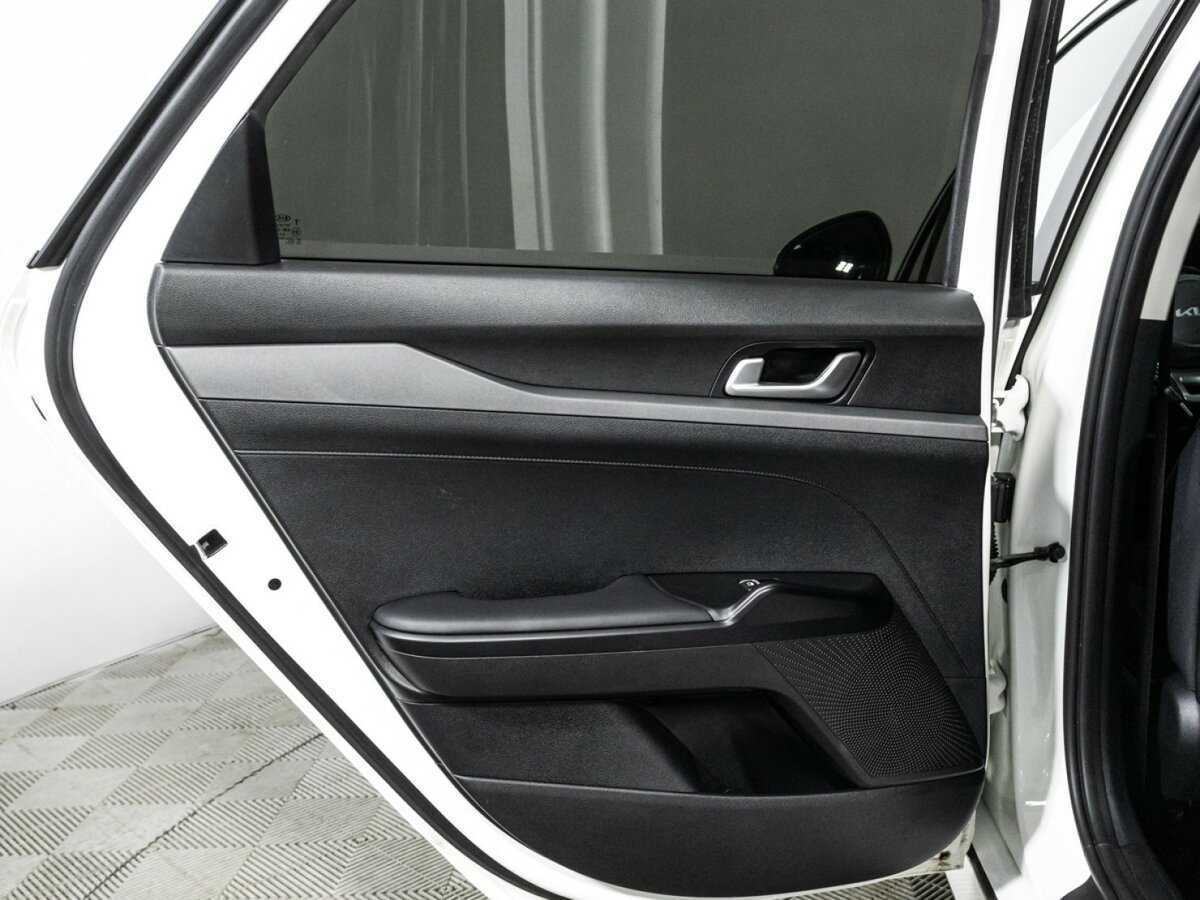 Kia K5 2021 года с пробегом. Фото: #24