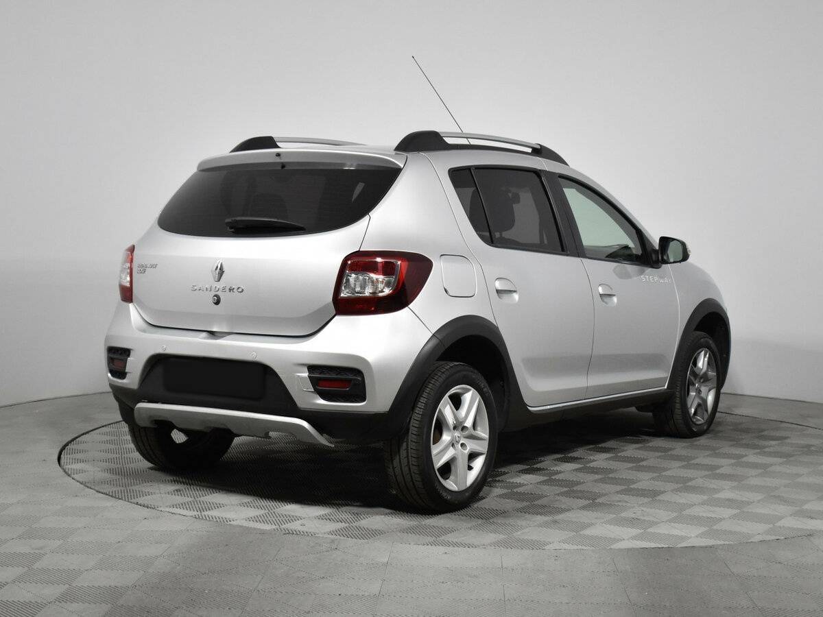 Renault Sandero 2017 года с пробегом. Фото: #2