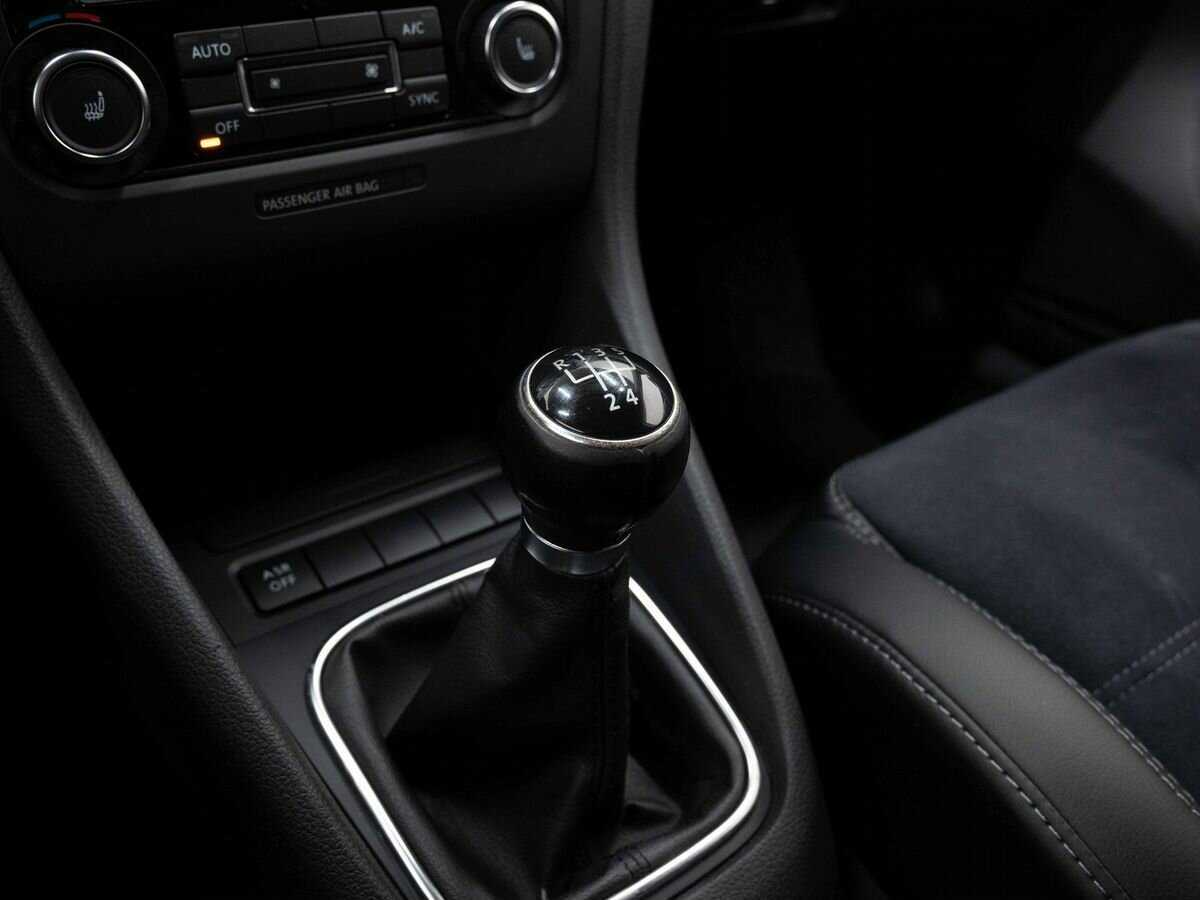 Volkswagen Golf 2012 года с пробегом. Фото: #18