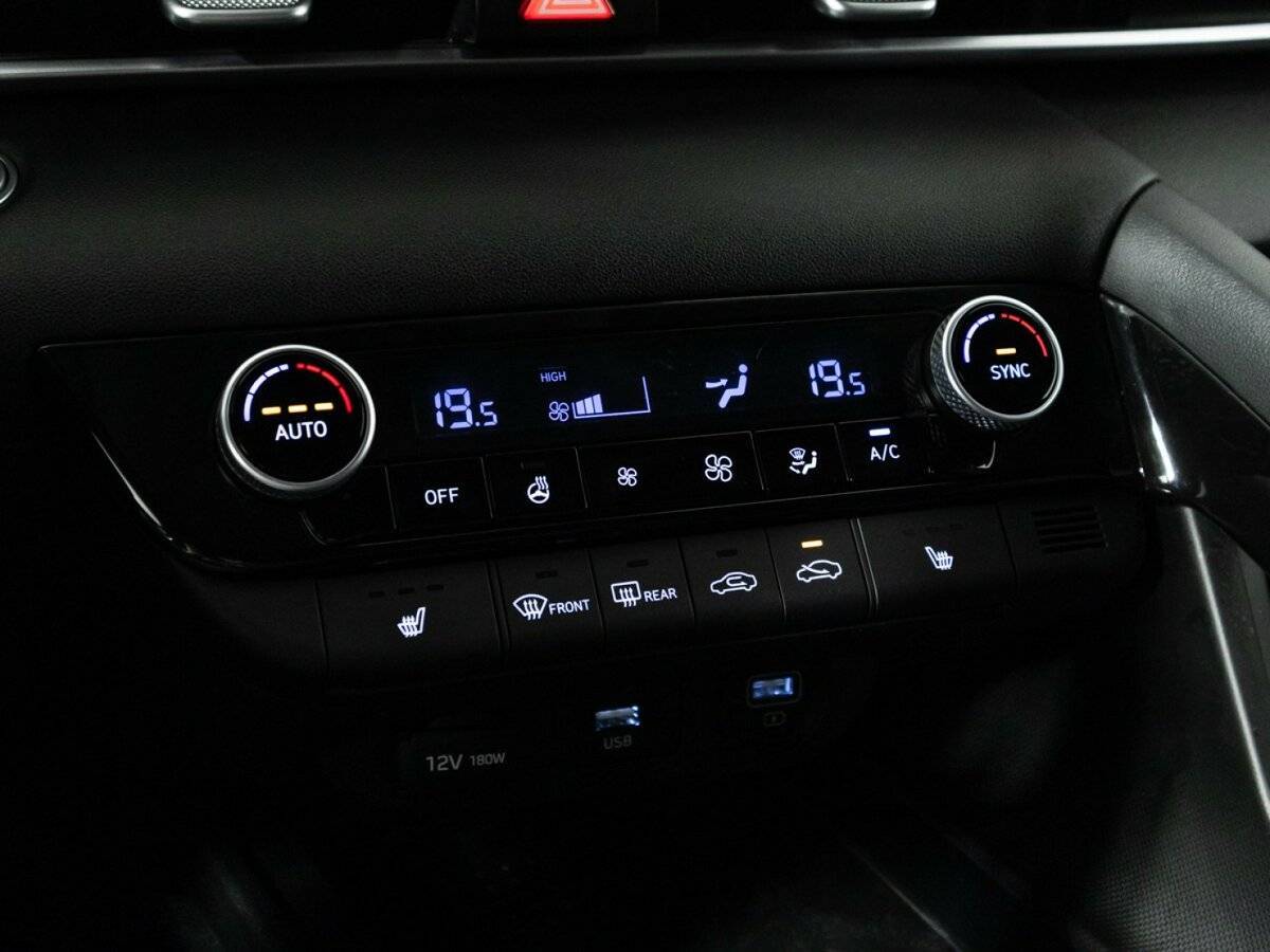 Hyundai Elantra 2021 года с пробегом. Фото: #14