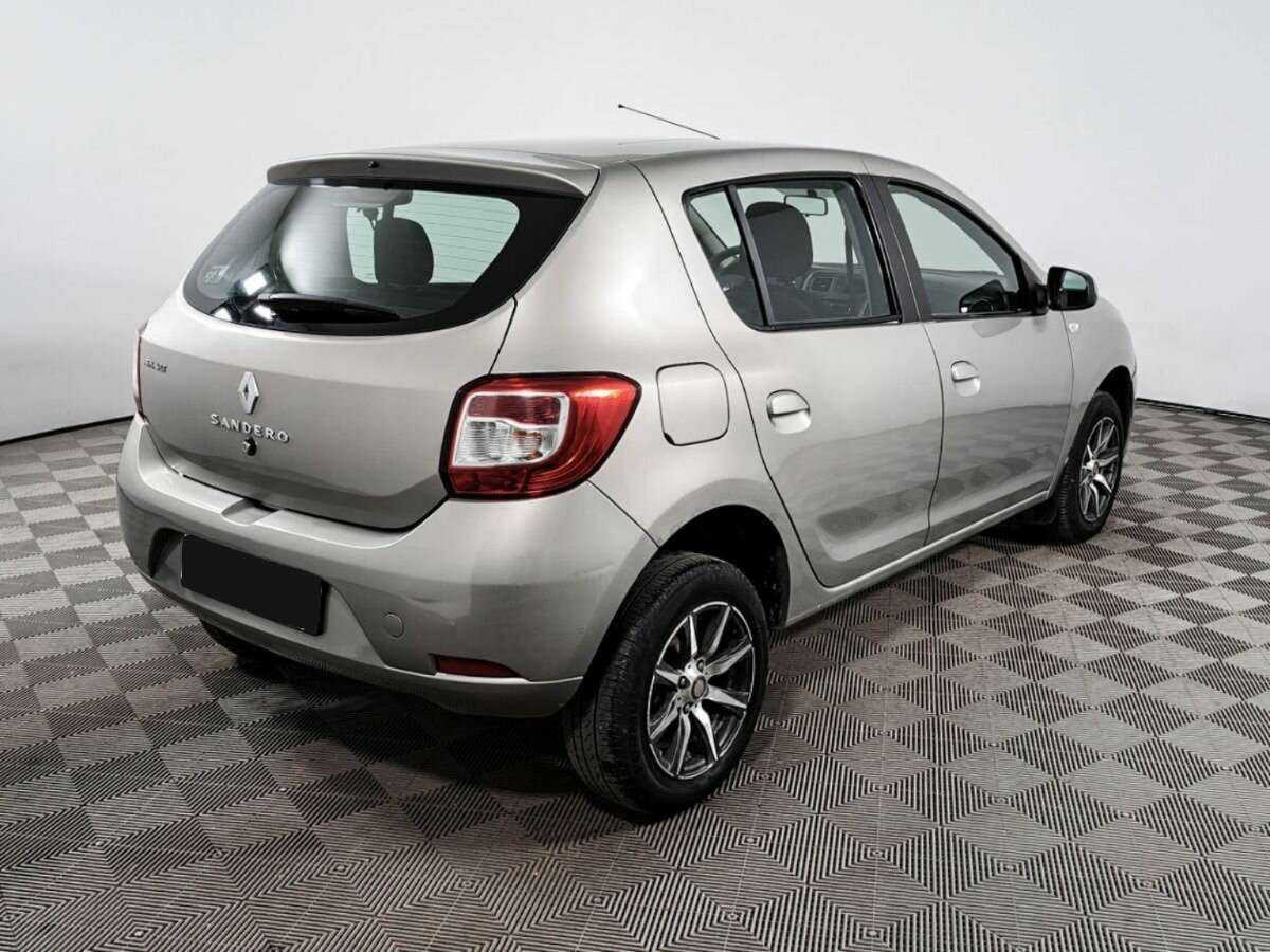 Renault Sandero 2015 года с пробегом. Фото: #4