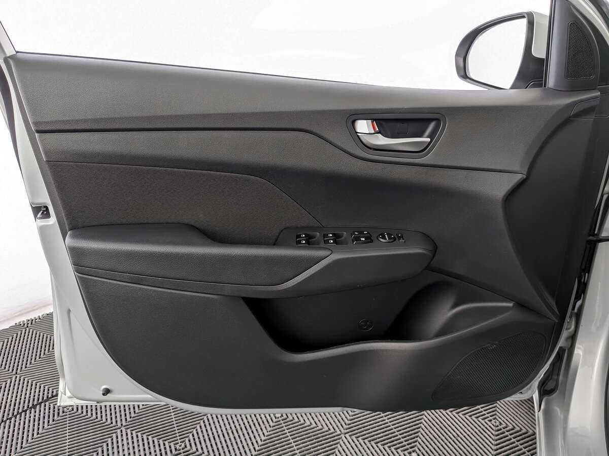 Hyundai Solaris 2019 года с пробегом. Фото: #14