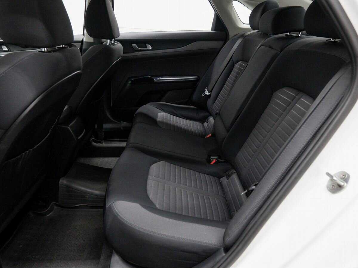 Kia K5 2021 года с пробегом. Фото: #11