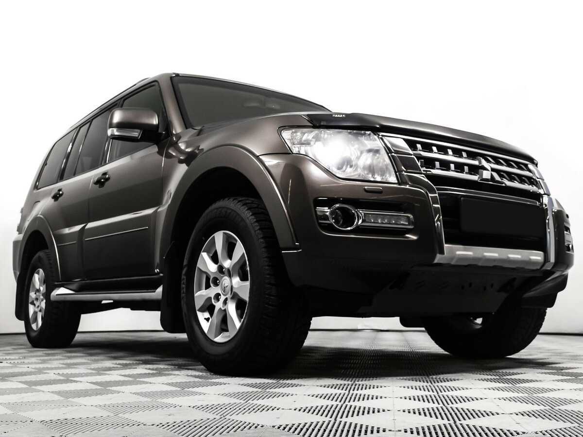 Mitsubishi Pajero 2015 года с пробегом. Фото: #14