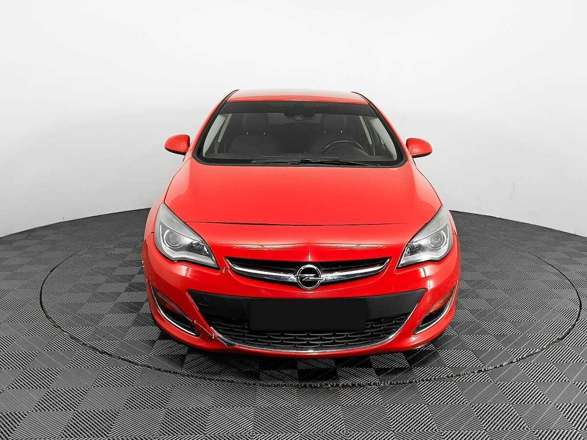 Opel Astra 2012 года с пробегом. Фото: #1