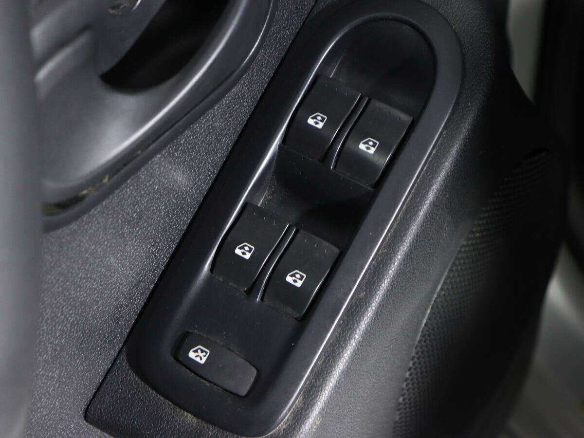 Renault Duster 2012 года с пробегом. Фото: #14