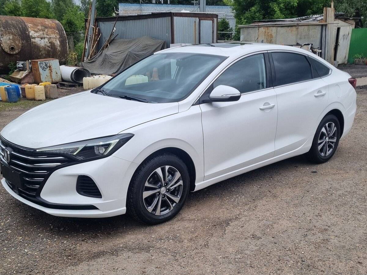 Changan Eado Plus 2024 года с пробегом. Посмотреть фото