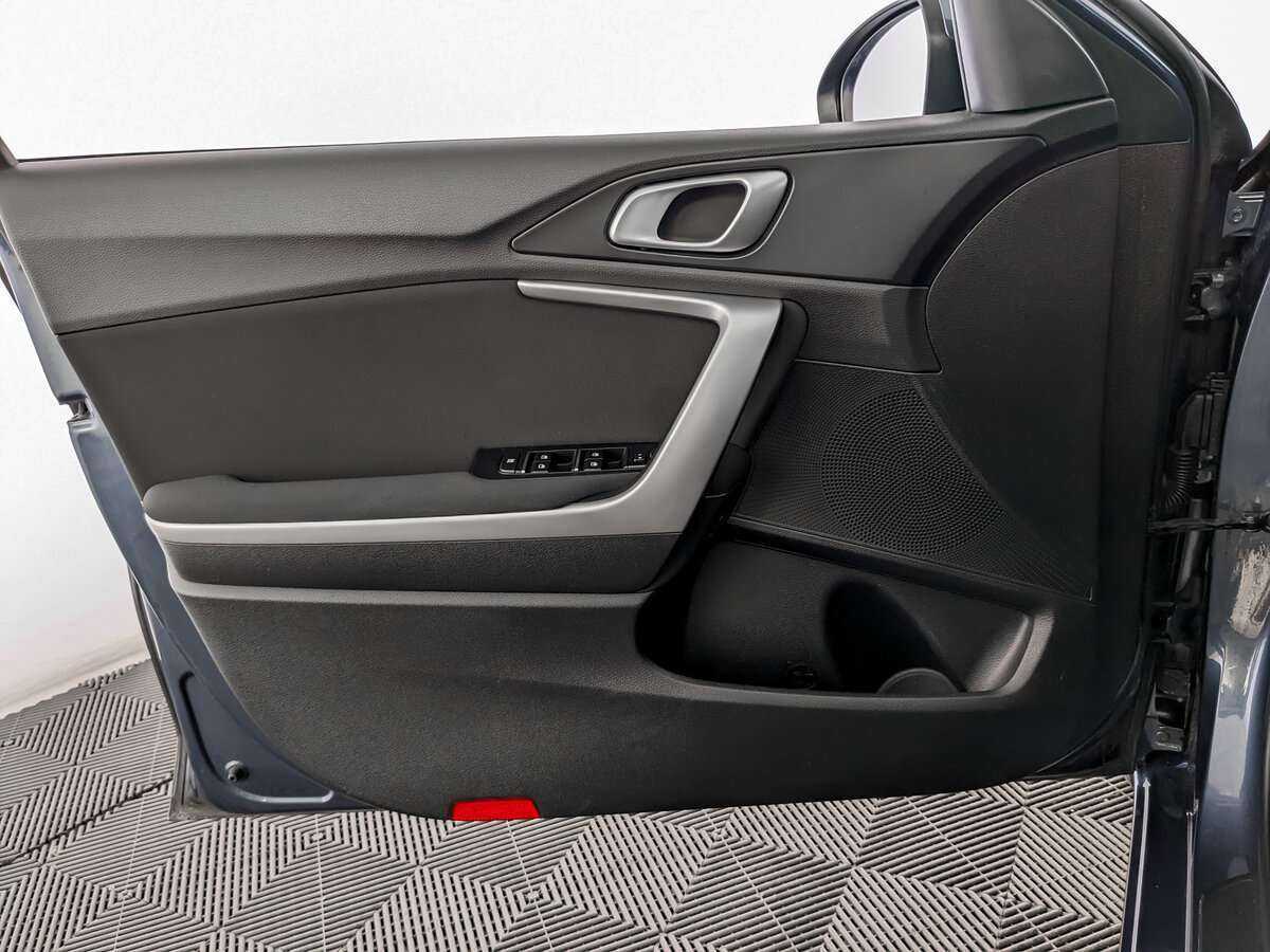 Kia Ceed 2019 года с пробегом. Фото: #16