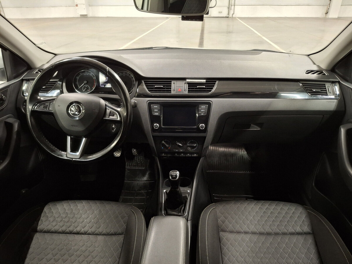 Skoda Rapid 2018 года с пробегом. Фото: #13