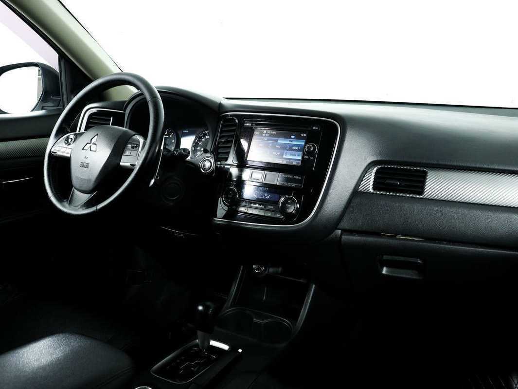 Mitsubishi Outlander 2013 года с пробегом. Фото: #10