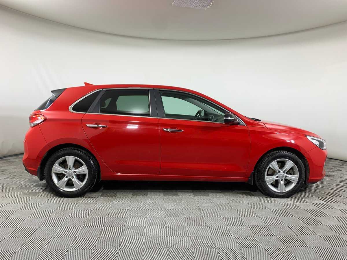 Hyundai i30 2017 года с пробегом. Фото: #3