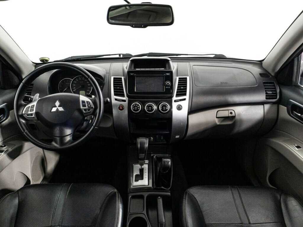 Mitsubishi Pajero Sport 2014 года с пробегом. Фото: #12