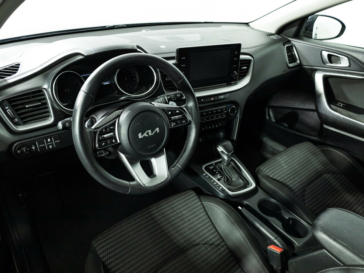 Kia Ceed 2022 года с пробегом. Фото: #10