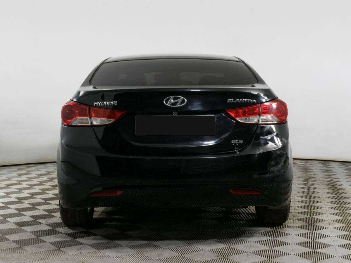 Hyundai Elantra 2012 года с пробегом. Фото: #5