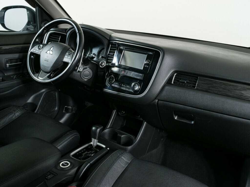 Mitsubishi Outlander 2015 года с пробегом. Фото: #7