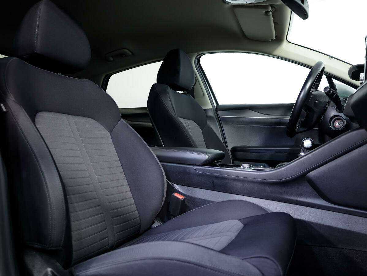 Kia K5 2020 года с пробегом. Фото: #9