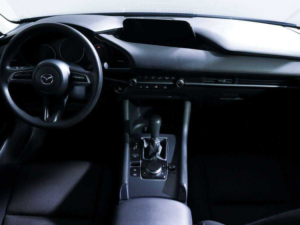 Mazda 3 2020 года с пробегом. Фото: #9