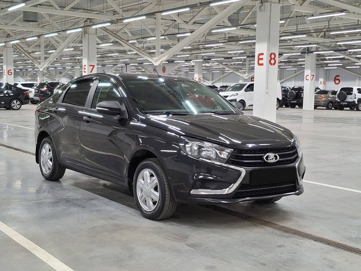 Lada (ВАЗ) Vesta 2018 года с пробегом. Фото: #2