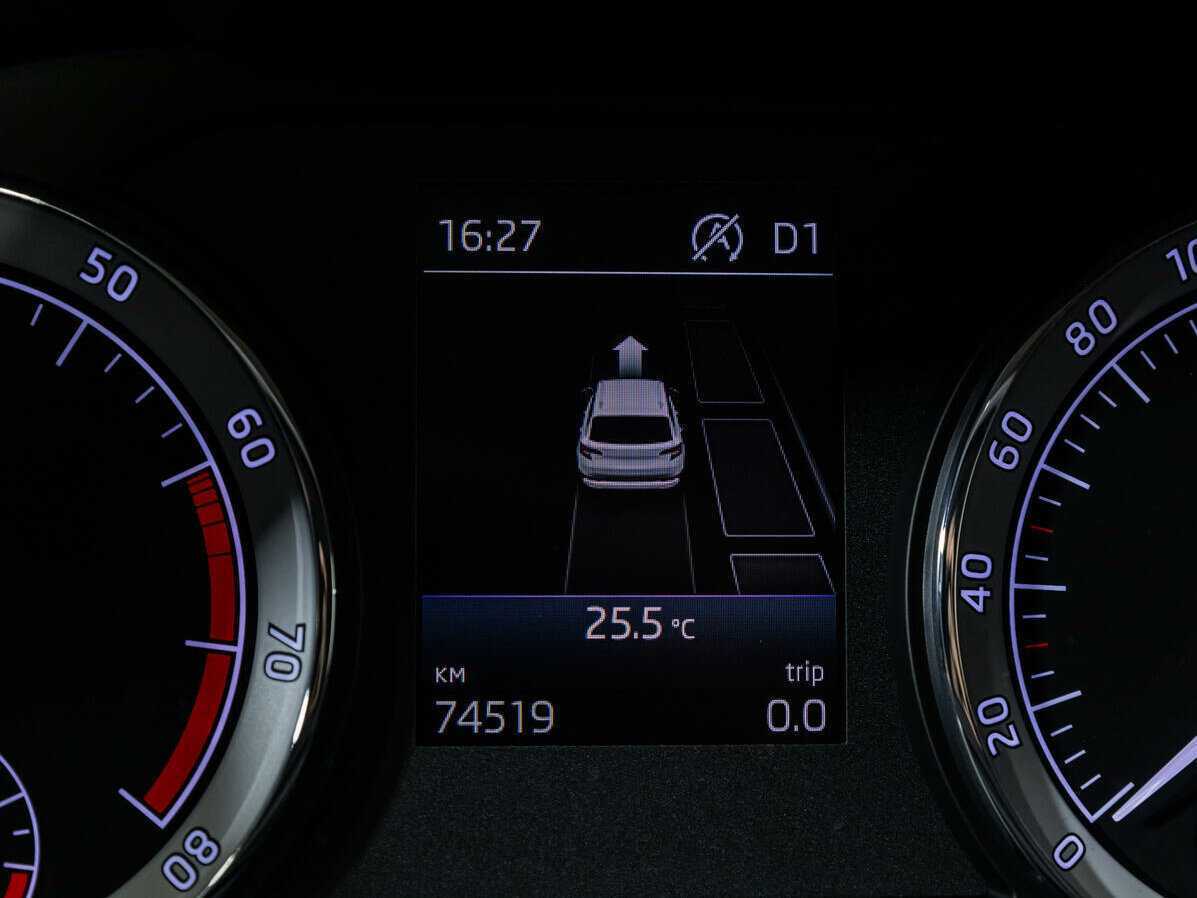 Skoda Karoq 2020 года с пробегом. Фото: #15