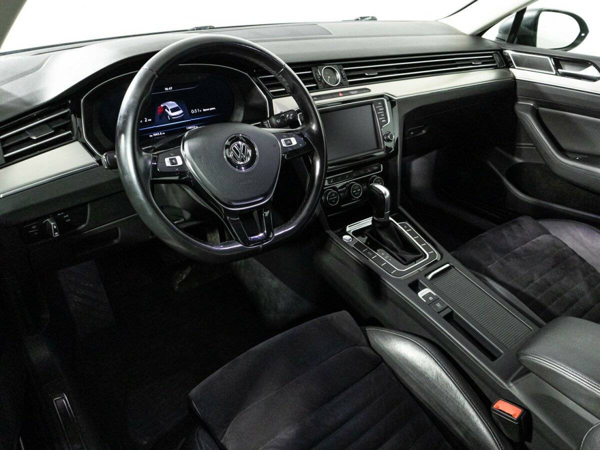 Volkswagen Passat 2017 года с пробегом. Фото: #10