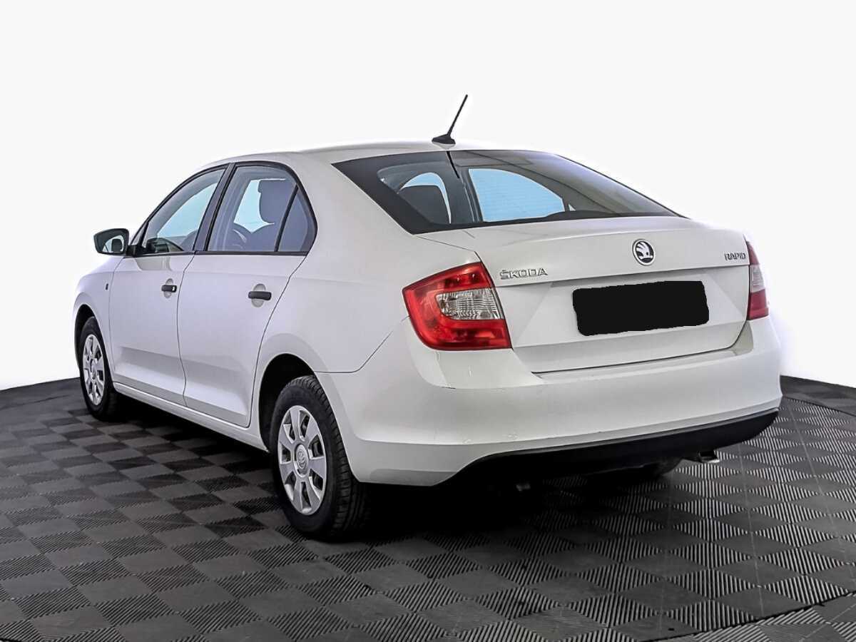 Skoda Rapid 2017 года с пробегом. Фото: #6