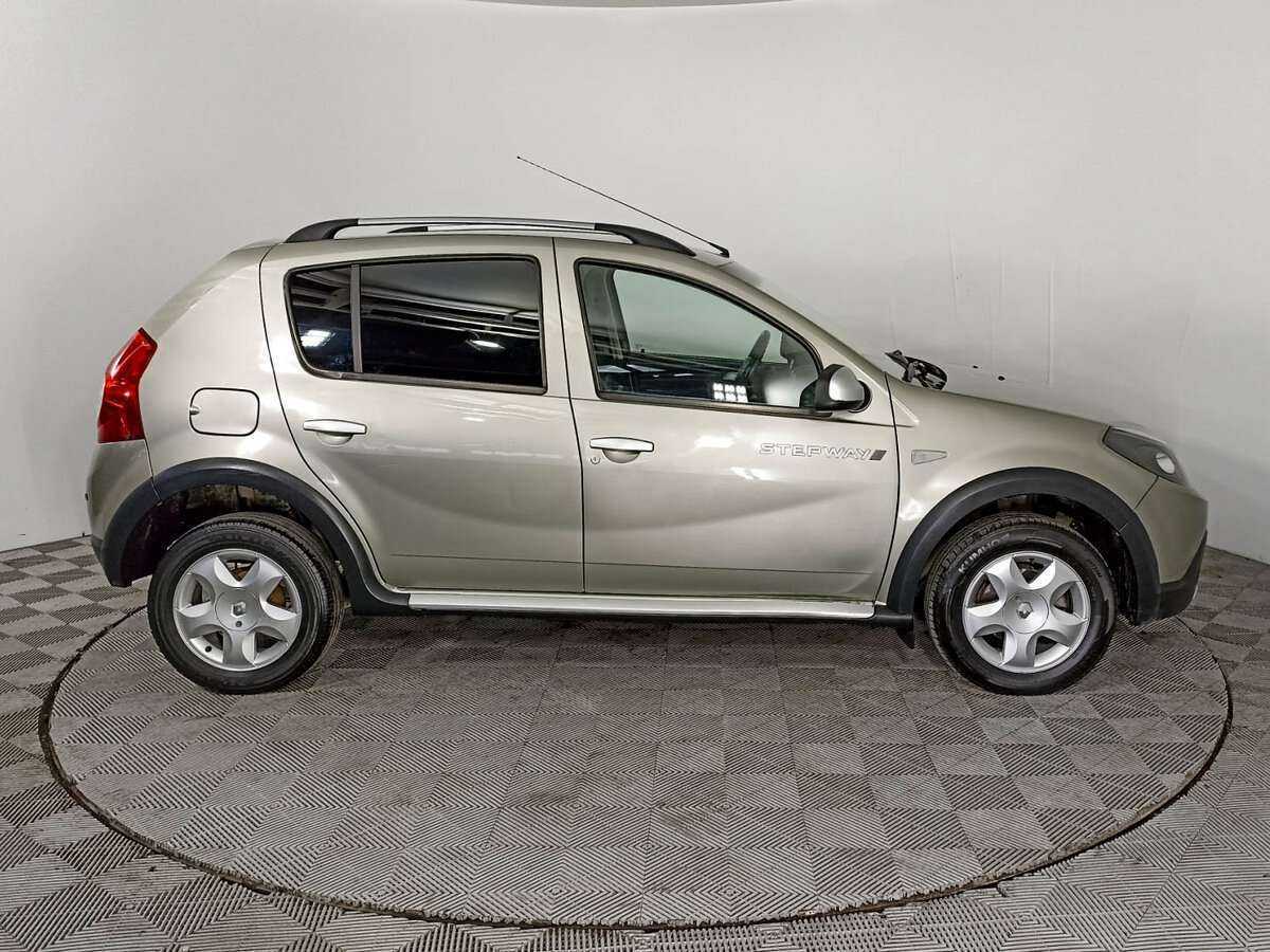 Renault Sandero 2012 года с пробегом. Фото: #3