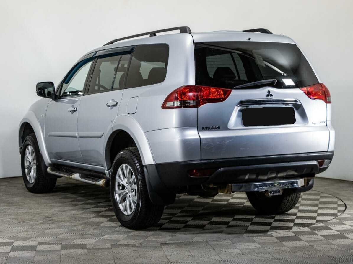 Mitsubishi Pajero Sport 2013 года с пробегом. Фото: #6