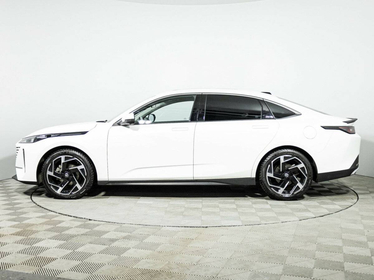 Changan Lamore 2023 года с пробегом. Фото: #7