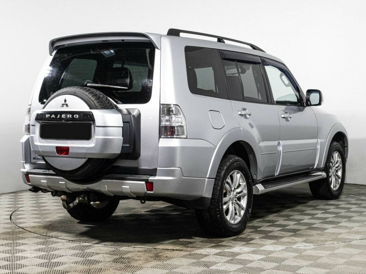 Mitsubishi Pajero 2012 года с пробегом. Фото: #3