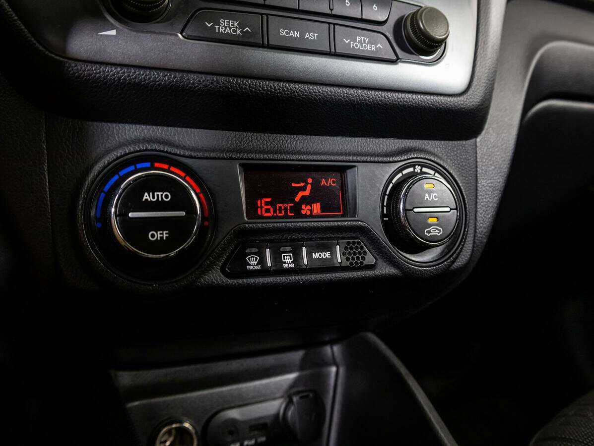 Kia Rio 2012 года с пробегом. Фото: #15