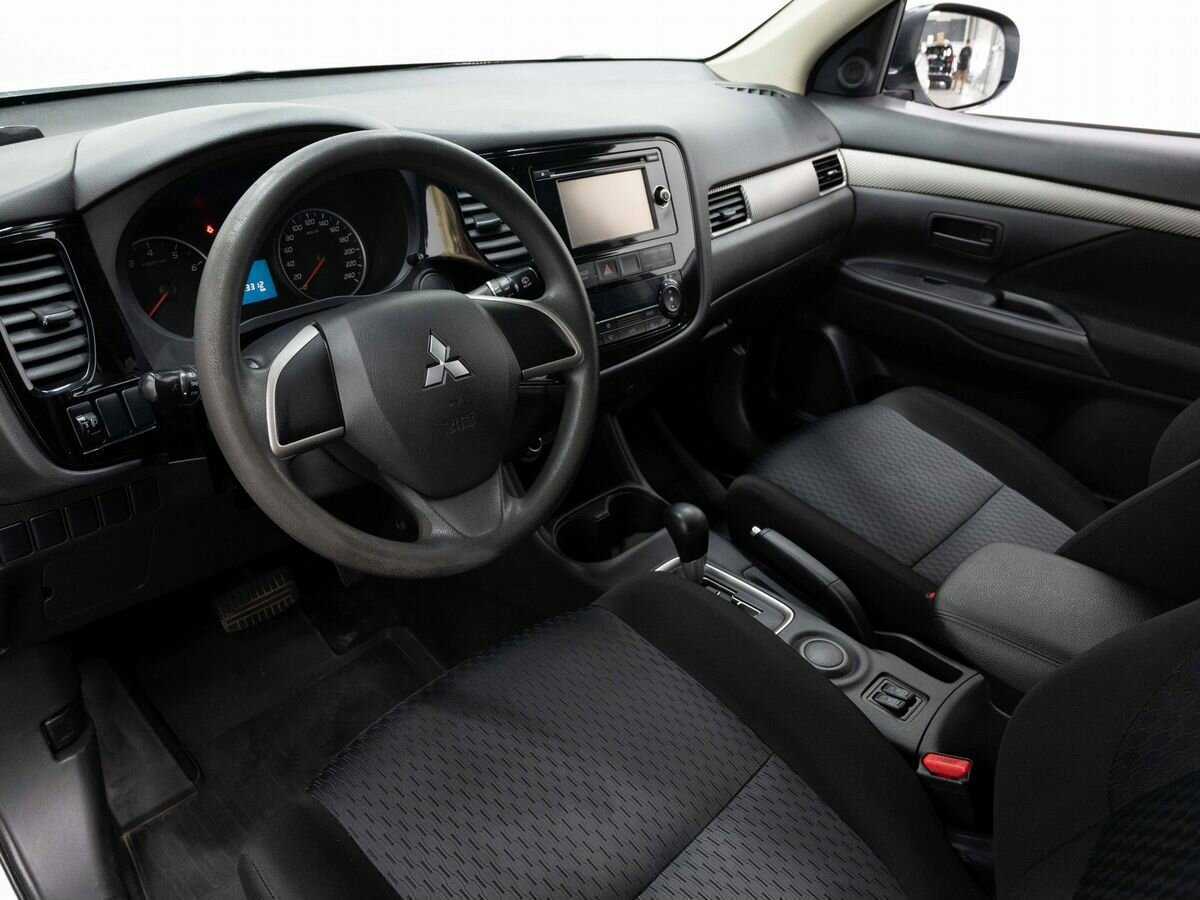 Mitsubishi Outlander 2014 года с пробегом. Фото: #6