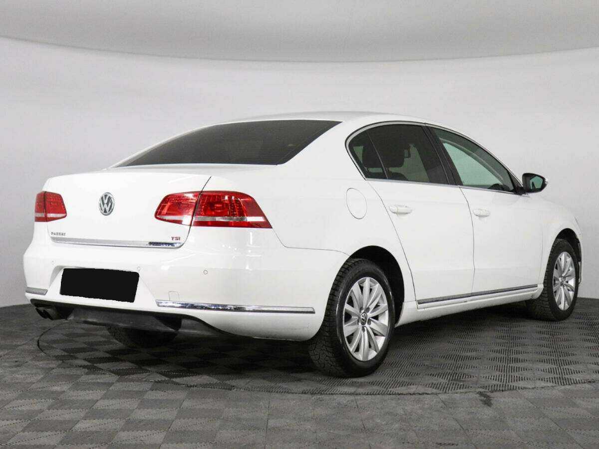 Volkswagen Passat 2013 года с пробегом. Фото: #4