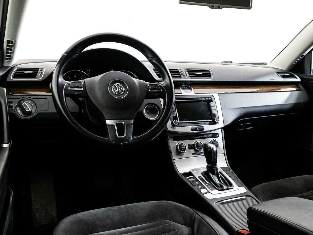 Volkswagen Passat 2013 года с пробегом. Фото: #8