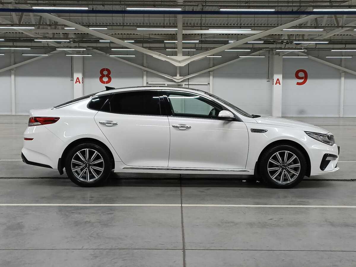 Kia K5 2019 года с пробегом. Фото: #3