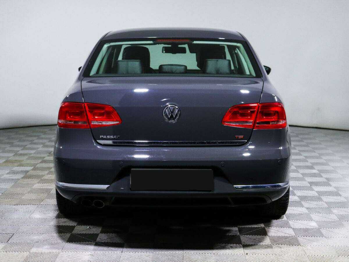 Volkswagen Passat 2014 года с пробегом. Фото: #4