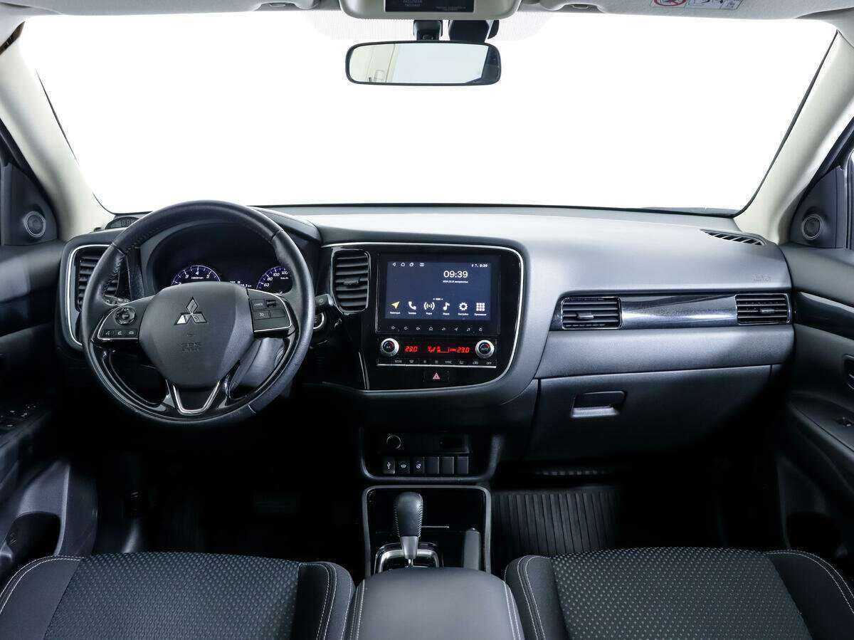 Mitsubishi Outlander 2021 года с пробегом. Фото: #9