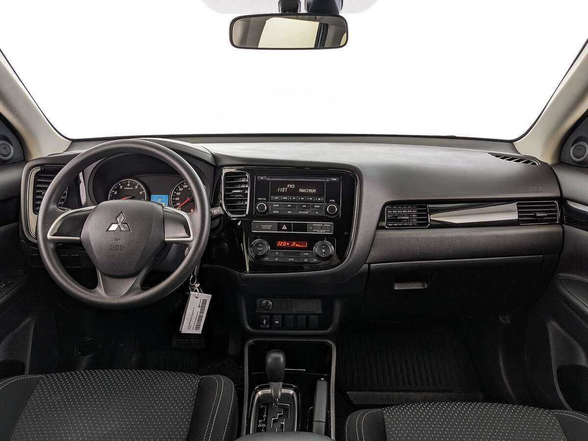 Mitsubishi Outlander 2019 года с пробегом. Фото: #9