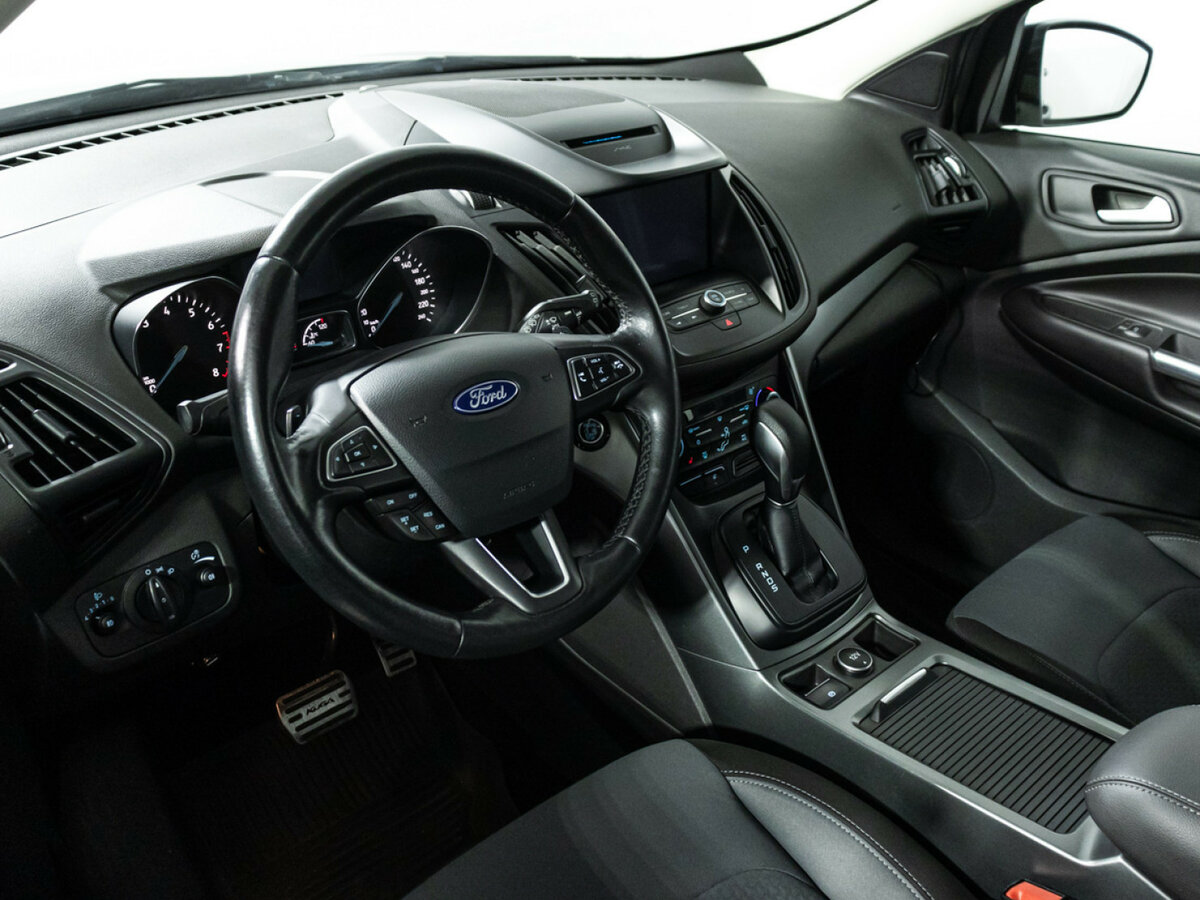 Ford Kuga 2017 года с пробегом. Фото: #10