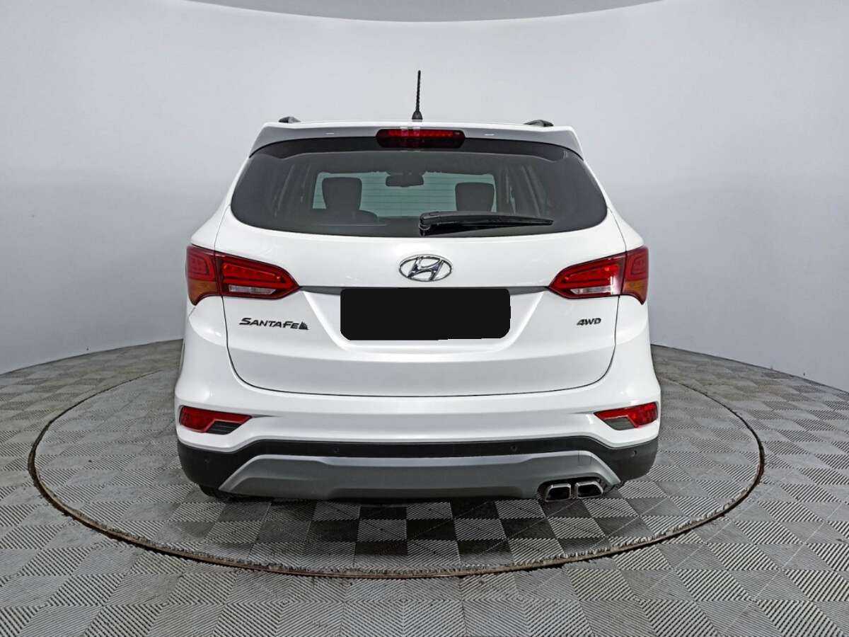 Hyundai Santa Fe 2016 года с пробегом. Фото: #4