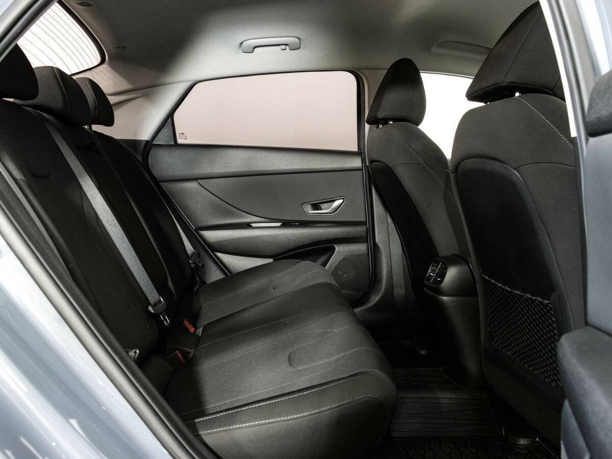 Hyundai Elantra 2021 года с пробегом. Фото: #16
