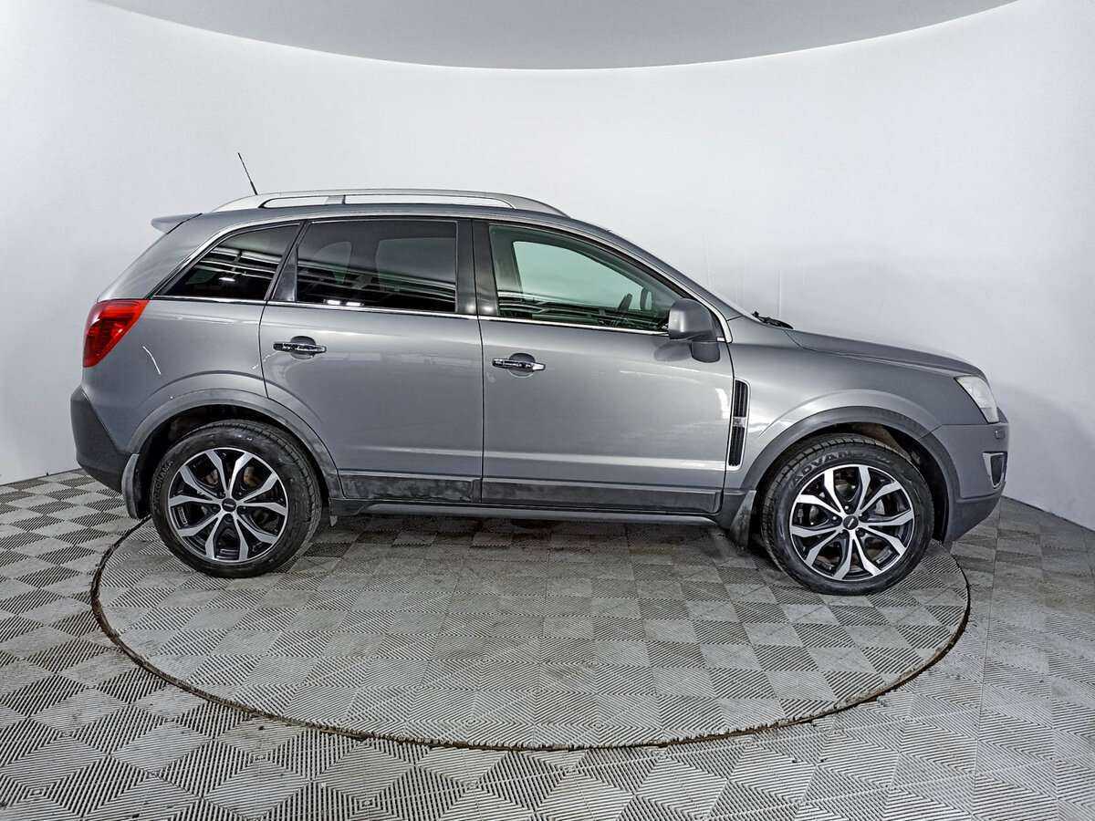 Opel Antara 2012 года с пробегом. Фото: #3