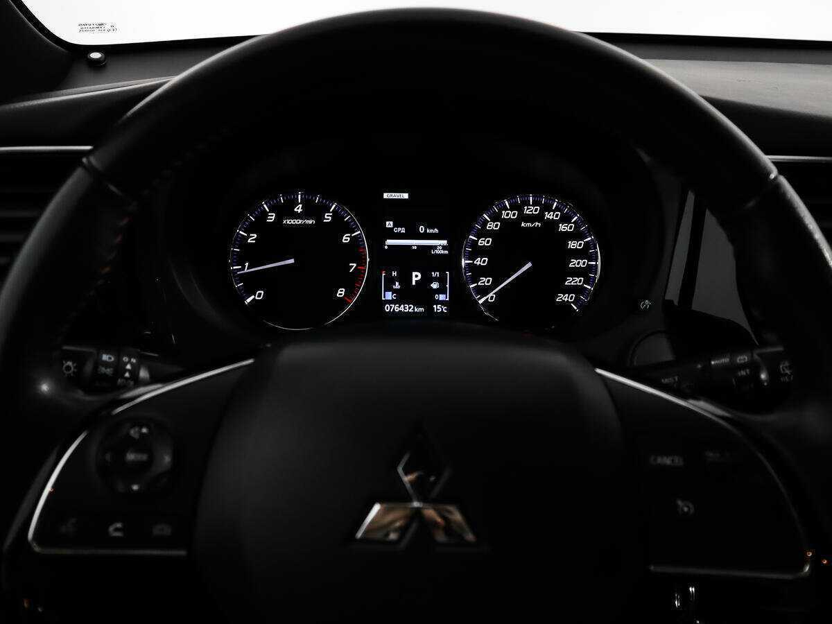 Mitsubishi Outlander 2021 года с пробегом. Фото: #16