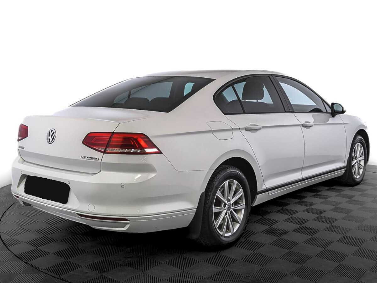 Volkswagen Passat 2016 года с пробегом. Фото: #4