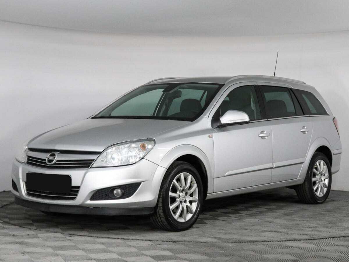 Opel Astra 2012 года с пробегом. Фото: #0